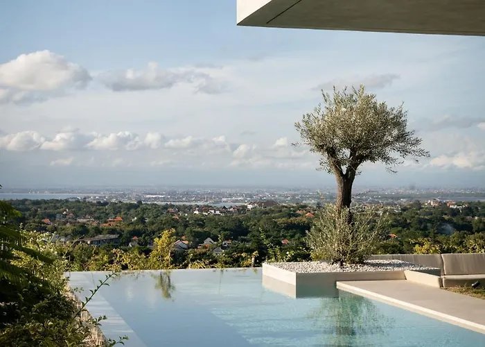 Rumah Ardjuno - 3br Quiet Luxury Hillside Retreat With Ocean & Mountain View * ジンバラン