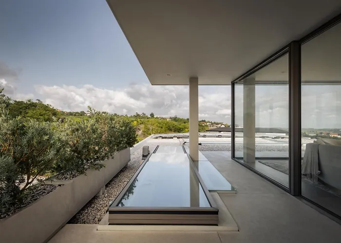 別荘 Rumah Ardjuno - 3br Quiet Luxury Hillside Retreat With Ocean & Mountain View *