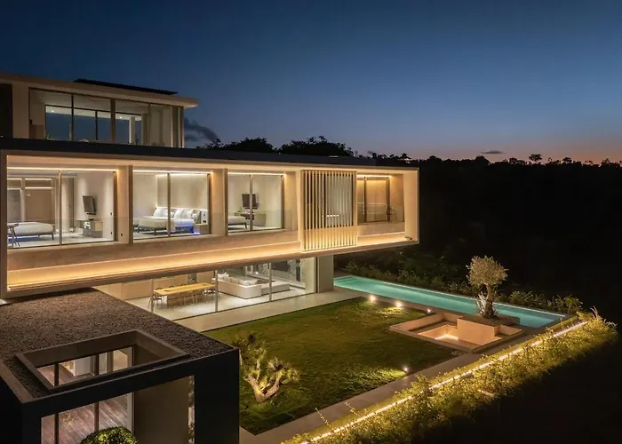 Rumah Ardjuno - 3br Quiet Luxury Hillside Retreat With Ocean & Mountain View * ジンバラン
