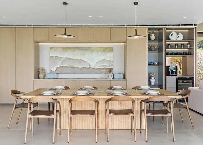 別荘 Rumah Ardjuno - 3br Quiet Luxury Hillside Retreat With Ocean & Mountain View ジンバラン